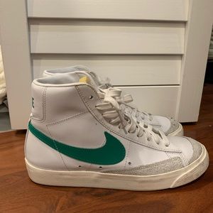 Nike Blazer Mid ‘77 VNTG Green